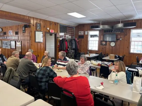 Holiday Luncheon at American Legion #208